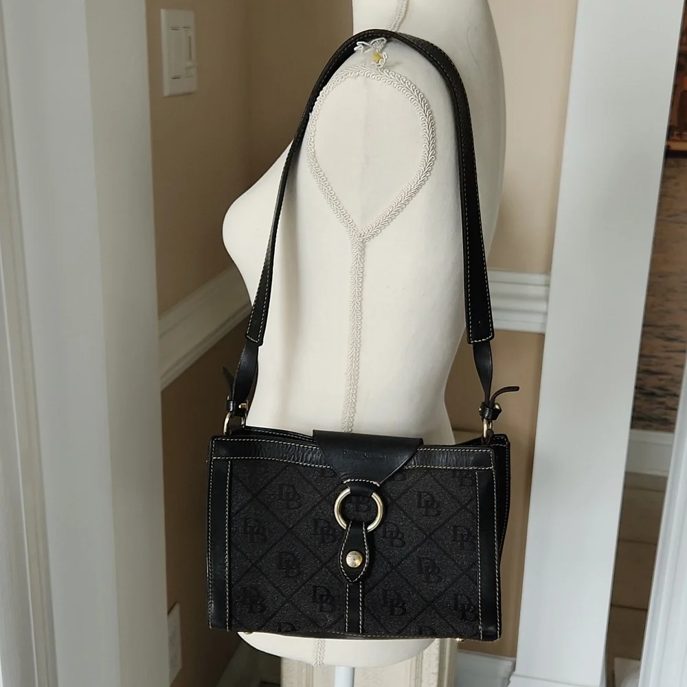 Dooney and Bourke ❤️ ring flap dark Grey canvas black leather shoulder bag - Picture 17 of 17